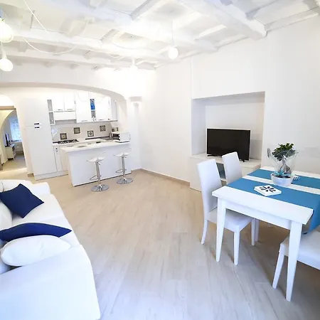 Fuoro51 Apartment